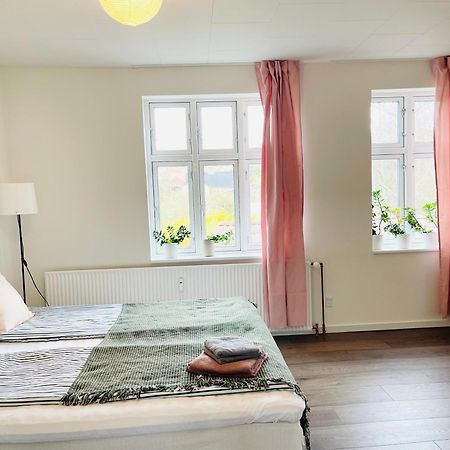 Scandinavian Apartment Hotel - Lunden 1 - Central 3 Bedroom Apartment On Two Floors Хорсенс Экстерьер фото